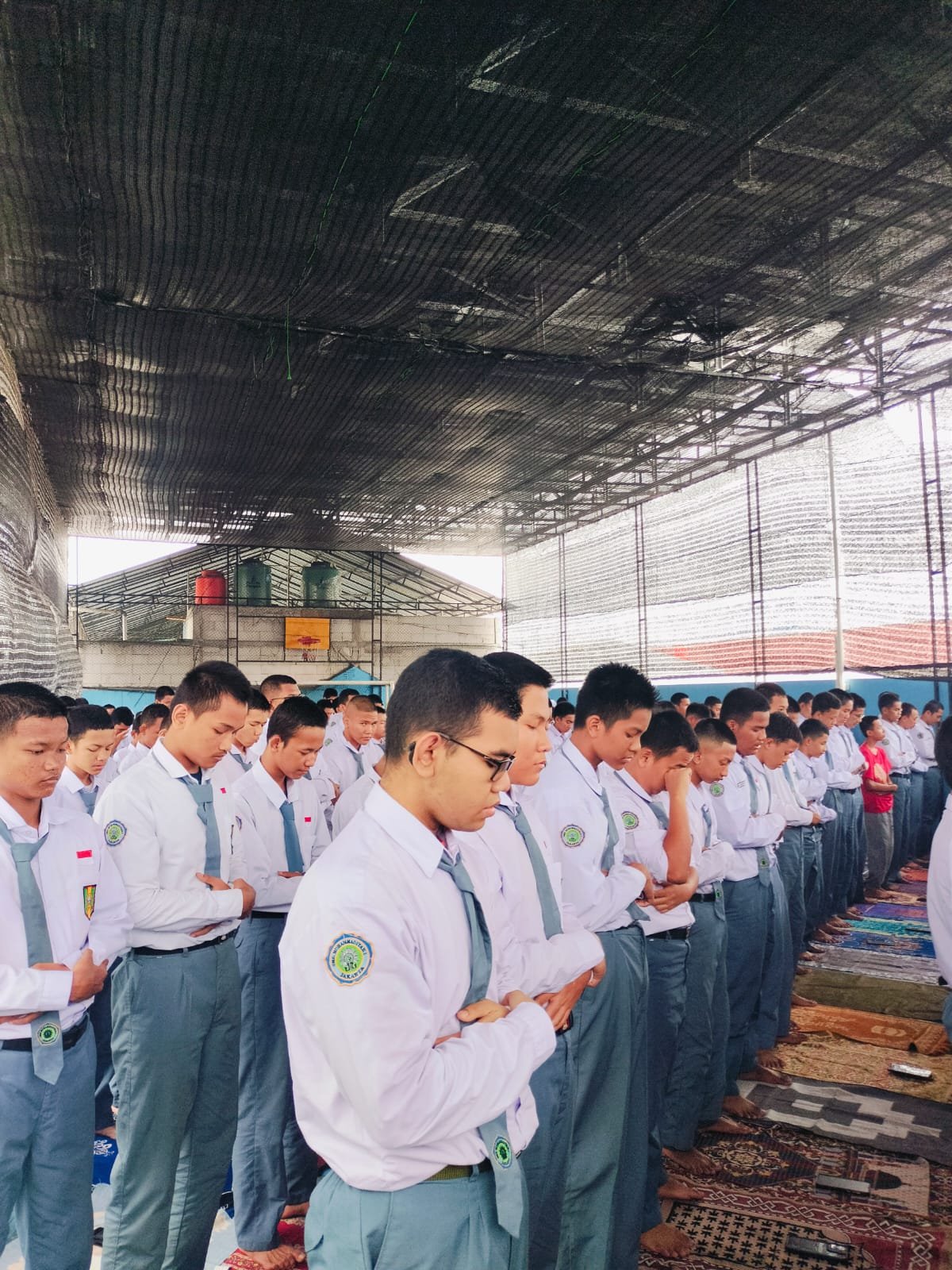 Kegiatan Sholat Dzuhur dan Ashar Berjamaah